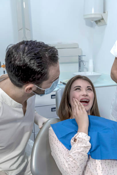 Best Emergency Dental Care for Broken or Chipped Teeth in Jan Phyl Village, FL